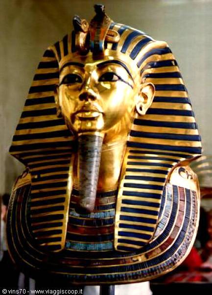 Golden funerary mask of Tutankhamun at the Cairo museum