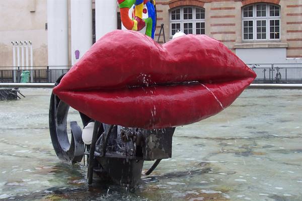 STRAVINSKY FOUNTAIN