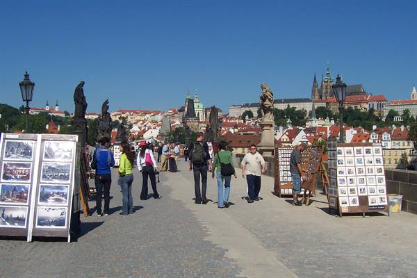 CHARLES BRIDGE