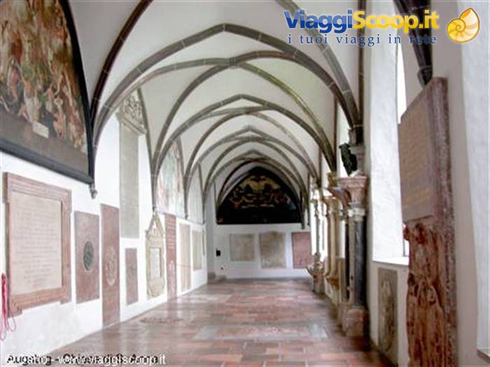 Augsburg cloister with groin vaults and marble memorial plaques along walls