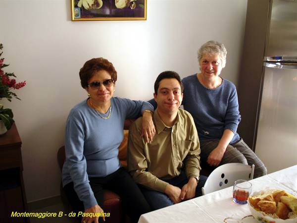 Montemaggiore Belsito - Pasqualina, Roberto and Tina