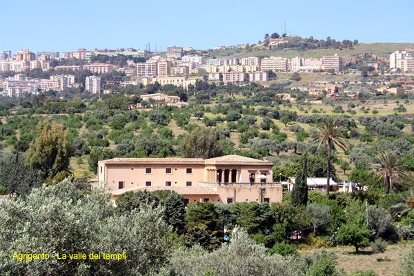 Agrigento - Valley of the Temples parking lot
