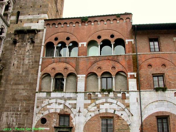 Lucca - Piazza San Martino