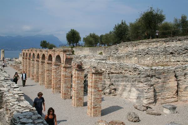 Sirmione - The Grotte di Catullo
