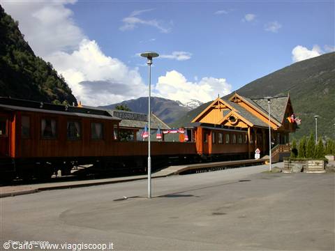Flam - The Station