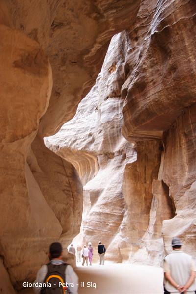 Jordan - Petra - the Siq