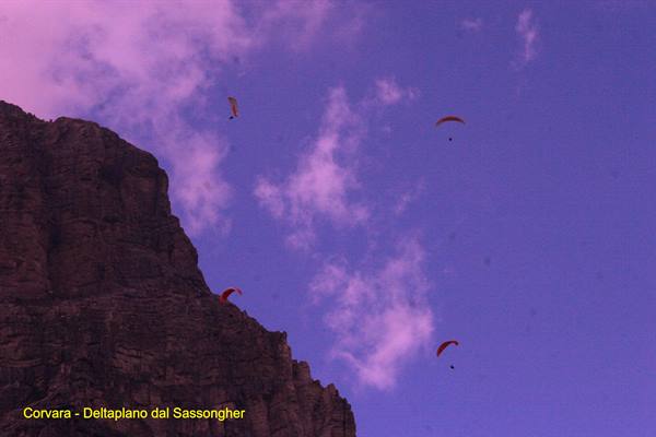 Corvara - Paragliding from the Sassongher