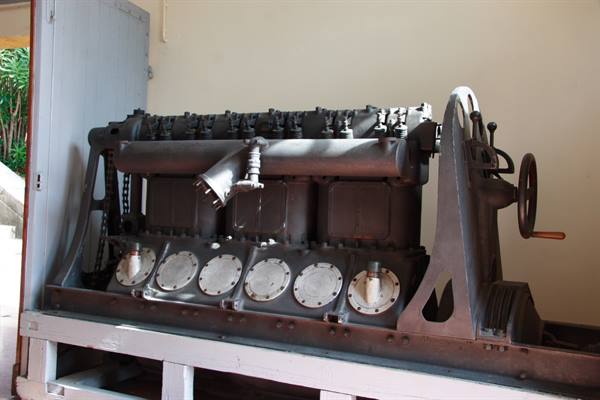 Gardone Riviera - il Vittoriale - the engine of the MAS
