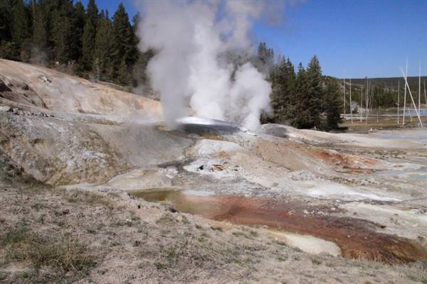 Yellowstone Park