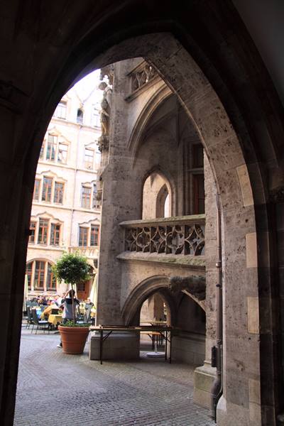 Munich - Neues Rathaus - inner courtyard