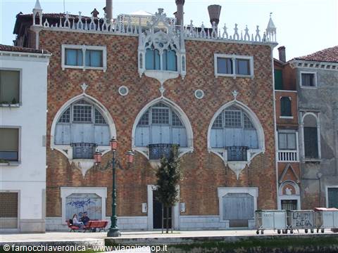 Gothic facade of patterned brick and Istrian stone, Casa Dario, Venice