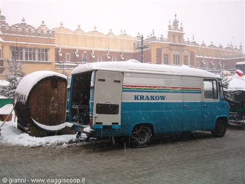 Preparations for the concert in the square on New Year's Eve.