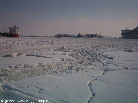 Helsinki: the port