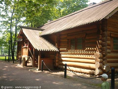 Kolomenskoye, the hunting lodge of Peter the Great, brought from Siberia.