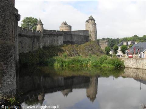 Fougeres