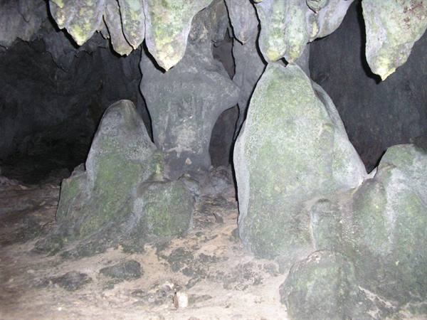 cave of the 'Tette more'