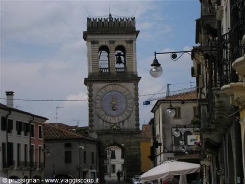Este Clock Tower
