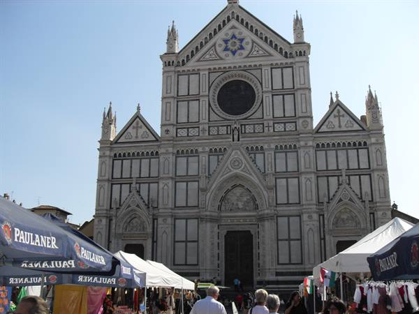 Santa Croce, between beer and wurstel