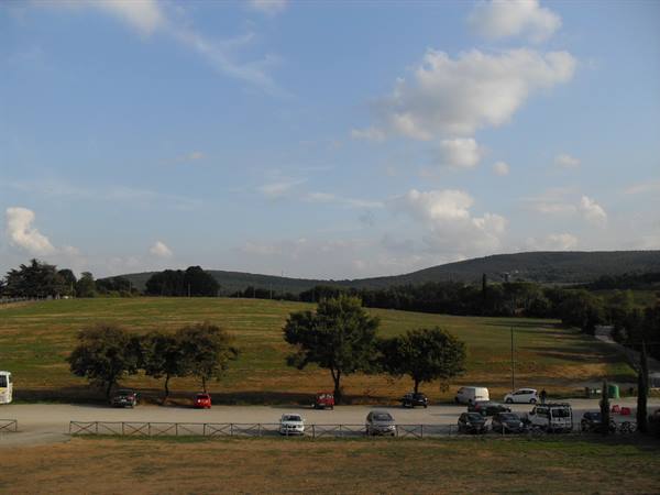 the hills around Monteriggioni