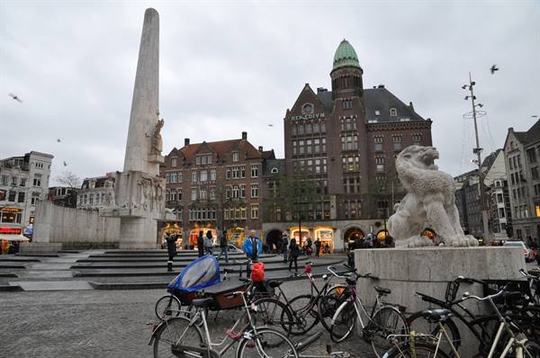 Dam Square
