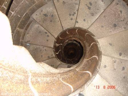 Spiral stone staircase winding downward, Sagrada Familia tower
