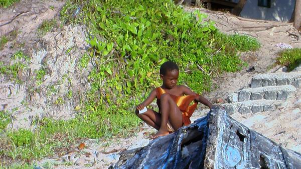 Watamu: little willy and his old boat