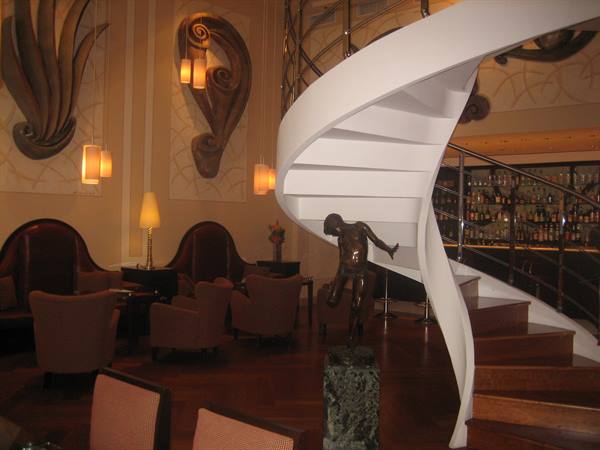 Piano Bar