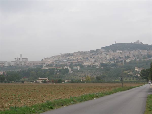 Heading towards Assisi...