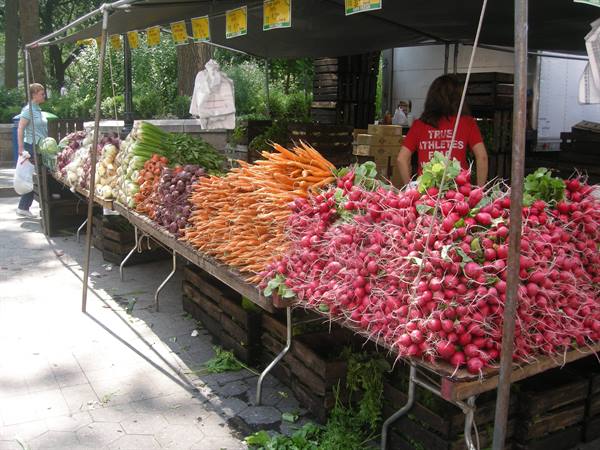 Fruit and vegetable market with local products