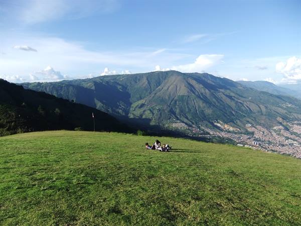 Take-off with the paraglider