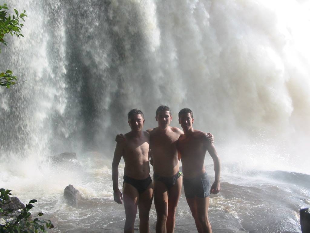 salto el sapo - canaima lagoon