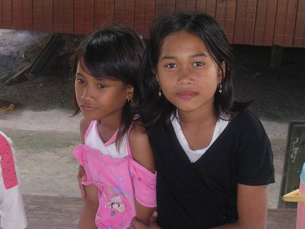 Derawan-girls