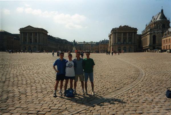 ENTRANCE TO THE PALACE OF VERSAILLES