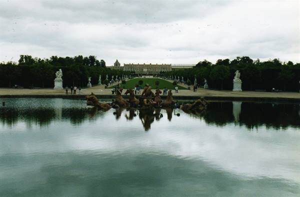 VERSAILLES