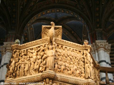 Marble pulpit by Nicola Pisano with eagle lectern, Siena Cathedral