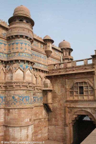 Man Singh Palace towers at Gwalior, sandstone with turquoise and blue tiles