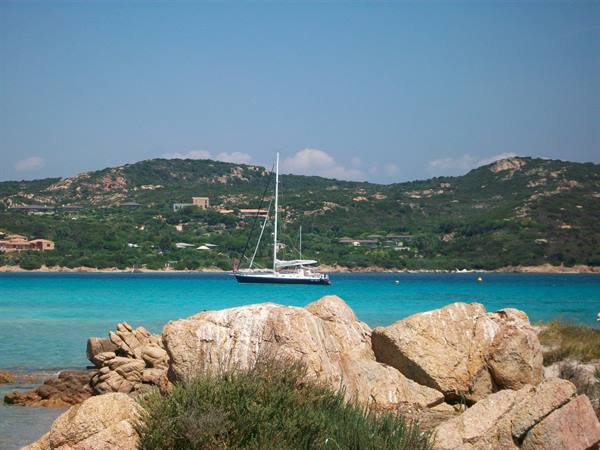 isola piana, some get there by boat  we got there swimming