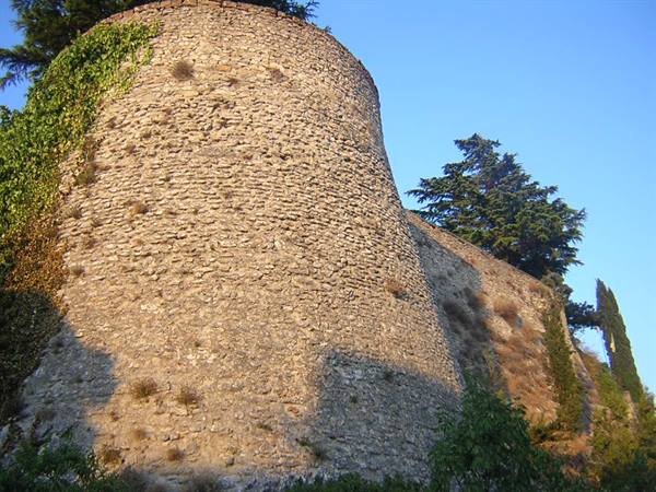 The castle of Azzurrina