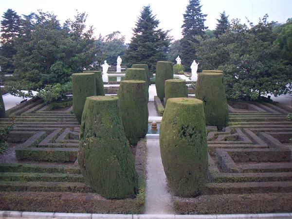 royal palace gardens