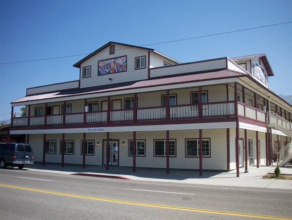 hotel in lone pine