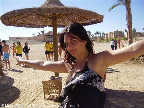 SIMONA ON THE BEACH
