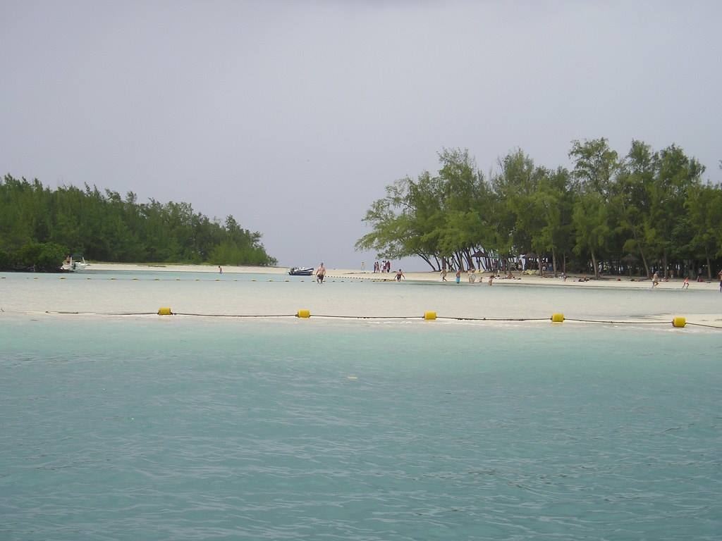 Ile aux Cerfs with the clouds...