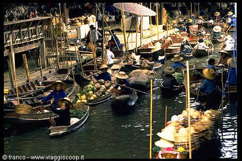 floating market bangkok
