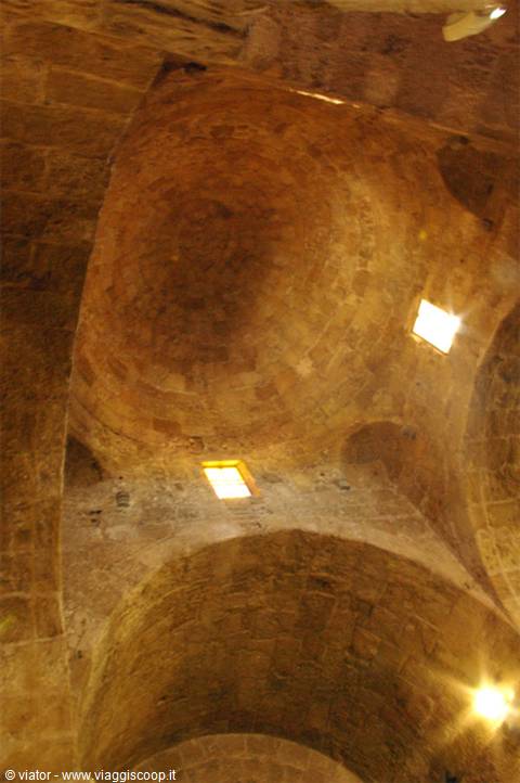 S. Antioco Interior of the church