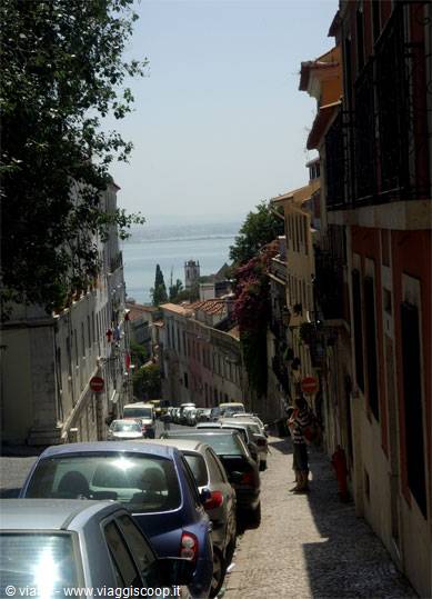 Lisbon Graça descent