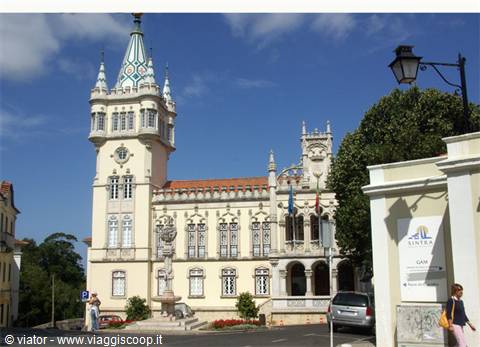 Sintra Town Hall Disneyland?