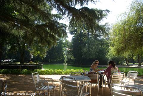 Porto Crystal Palace Garden