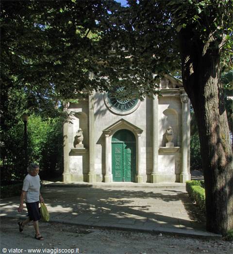 Porto Crystal Palace Garden chapel of Carlo Alberto
