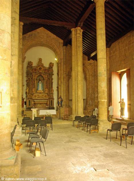 Coimbra Sao Tiago interior