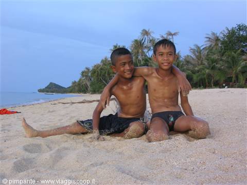 thai children